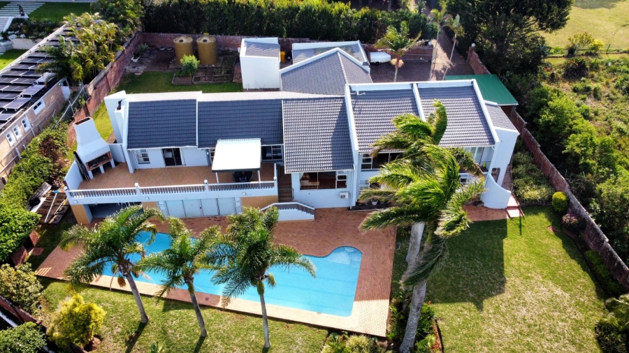 5 Bedroom Property for Sale in Beacon Bay Eastern Cape